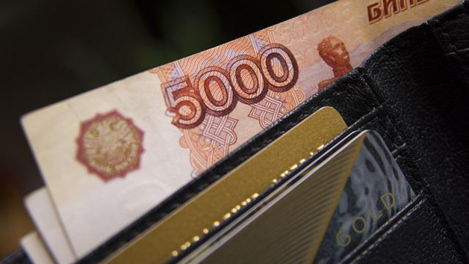 В Петербурге выросла средняя зарплата