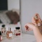 Шесть французских ароматов, которые стали символом сдержанной роскоши Шесть французских ароматов, которые стали символом сдержанной роскоши